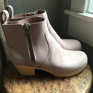 Toffel’s Swedish Hasbeens Zip Booties